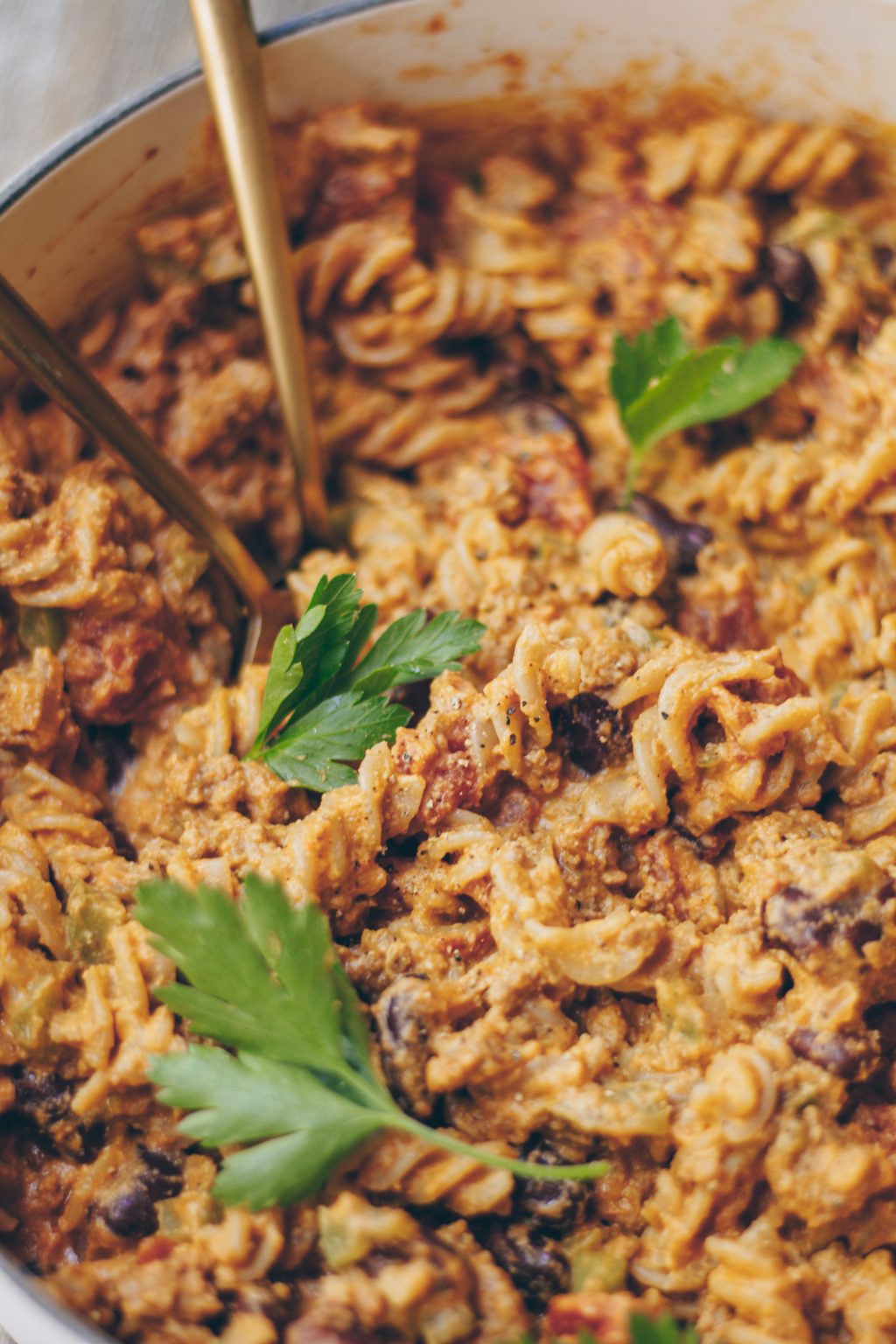 Vegan Chili Mac and Cheese healthienut Easy to follow plantforward