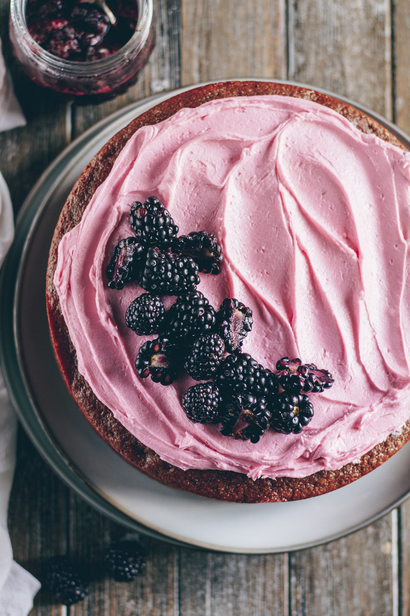 dark chocolate raspberry cake 