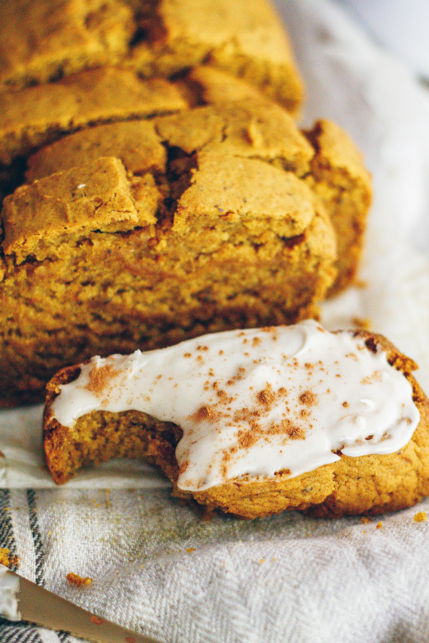 vegan pumpkin bread with maple cream cheese frosting 