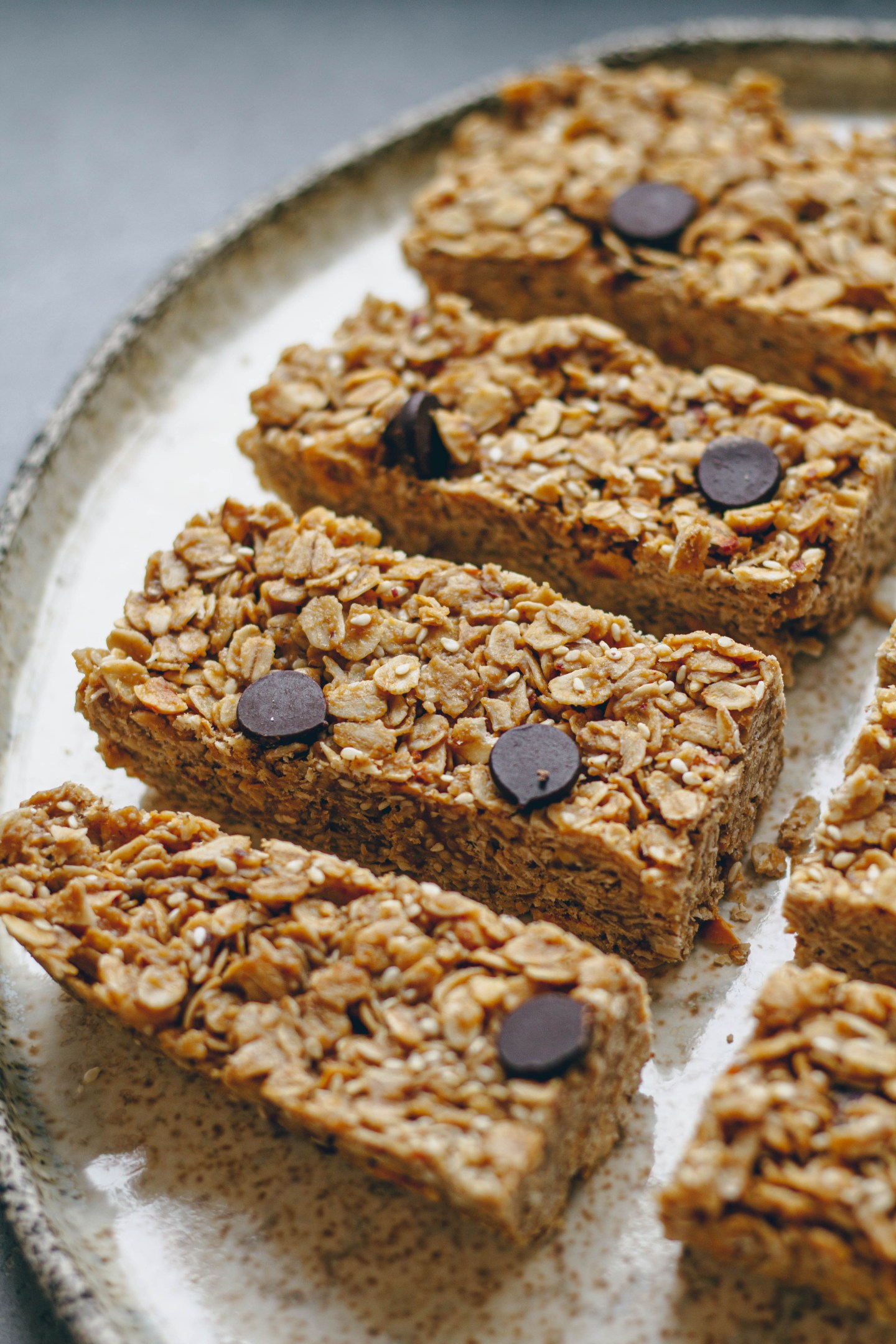 homemade chocolate chip hazelnut tahini granola bars