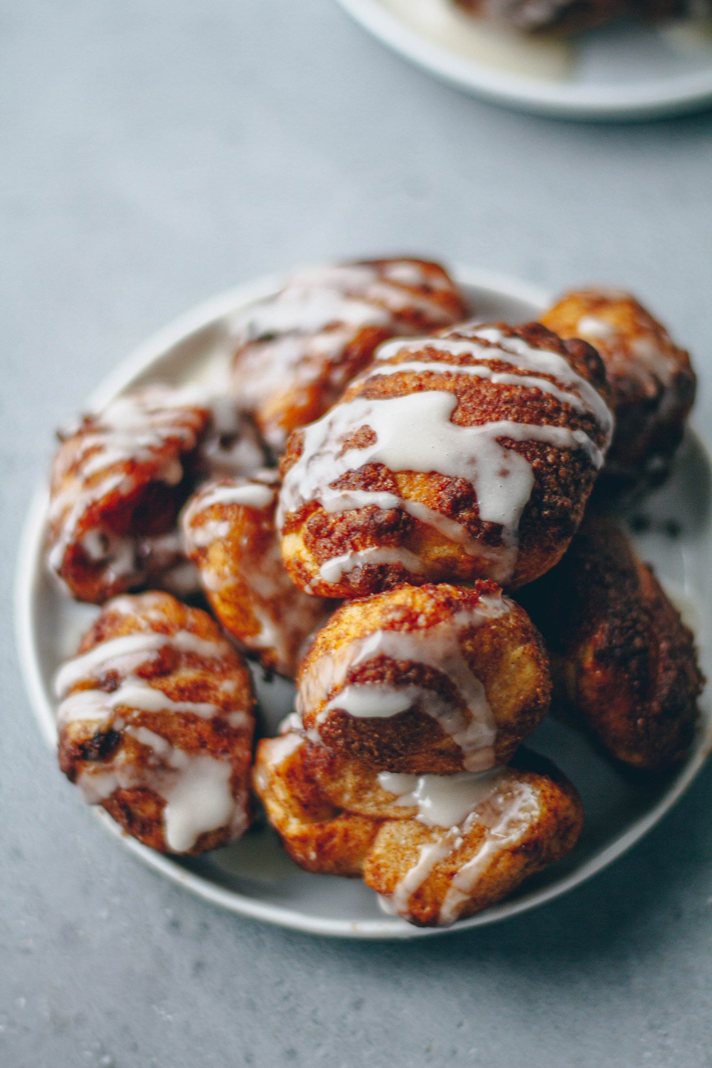 Vegan Cinnamon Raisin Pull Apart Muffins