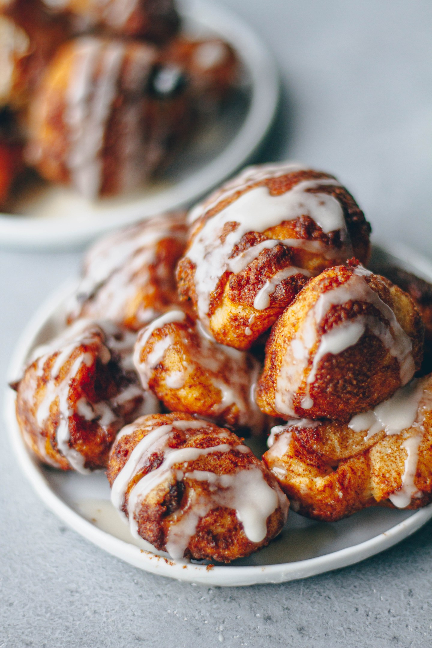 Vegan Cinnamon Raisin Pull Apart Muffins