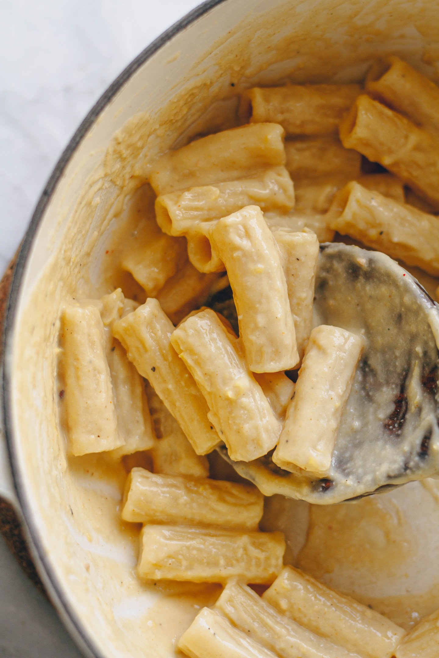 25-Minute Creamy Hummus Pasta