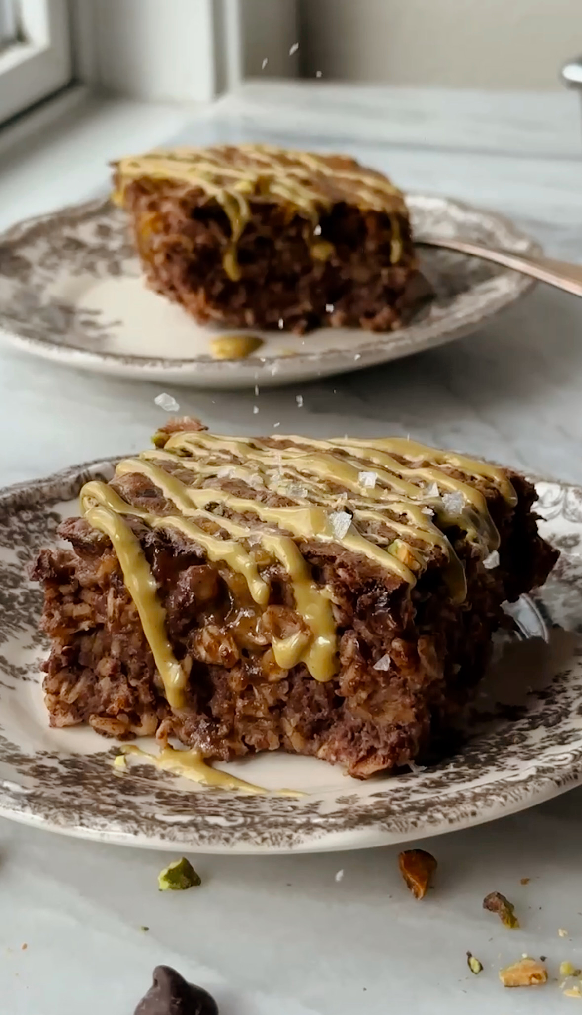Dark Chocolate Pistachio Baked Oatmeal