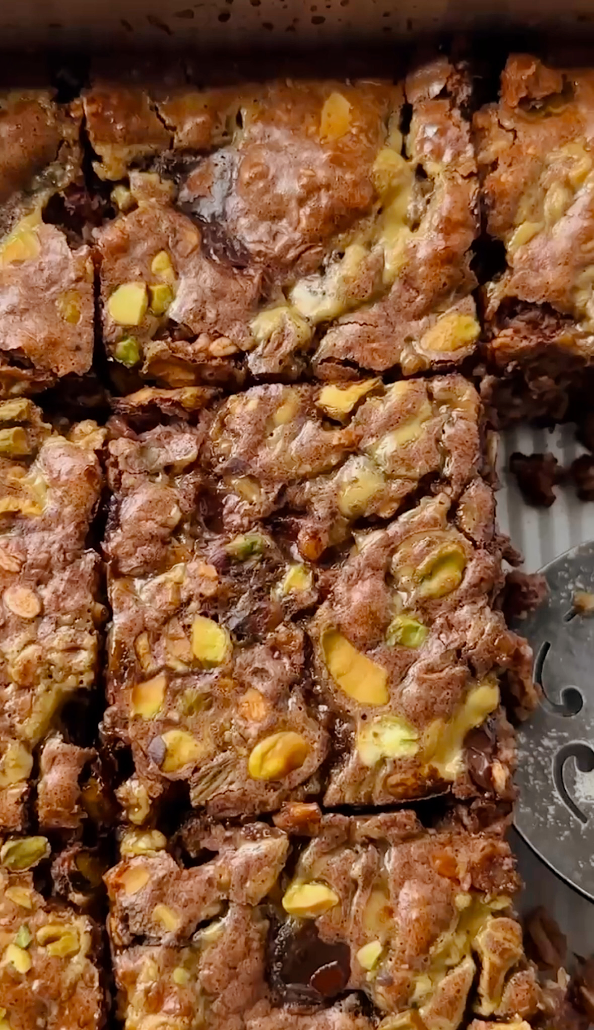 Dark Chocolate Pistachio Baked Oatmeal